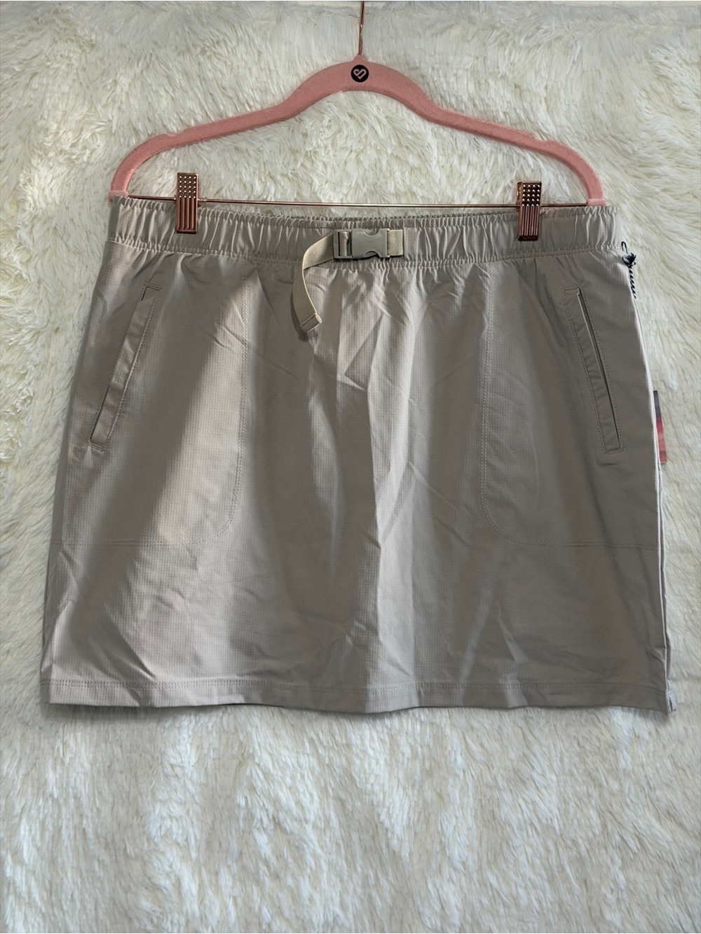 NWT Kyodan Womens Outdoor Skort Size L Beige Buckle Belt Hiking Pockets Gorpcore